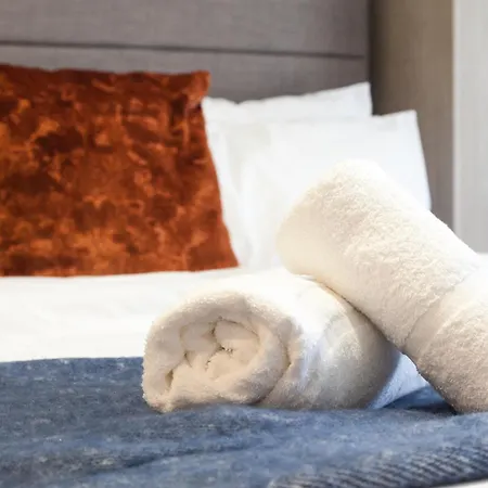 Daire Bright 2-bed - Park Square - Centre