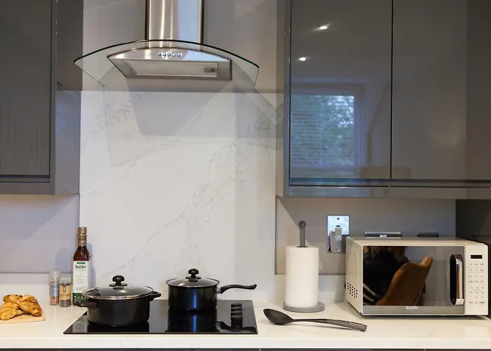 Bright 2-bed - Park Square - Centre *