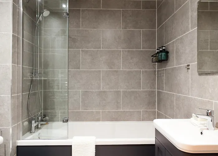 Bright 2-bed - Park Square - Centre Daire