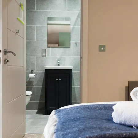 Apartment Bright 2-bed - Park Square - Centre *