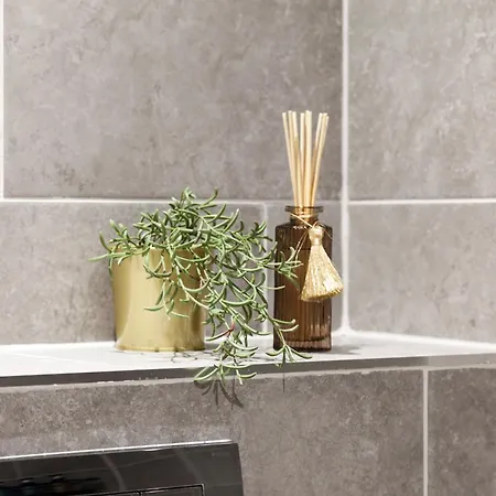 2 Bedroom Flat - Long Term Rates- Contractors-professionals-relocation *