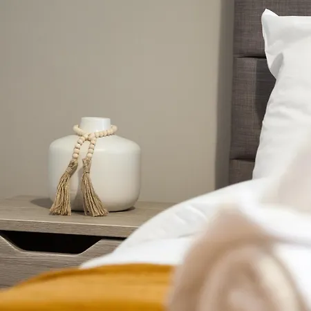 2 Bedroom Flat - Long Term Rates- Contractors-professionals-relocation 利兹