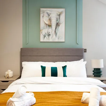 公寓 2 Bedroom Flat - Long Term Rates- Contractors-professionals-relocation 利兹